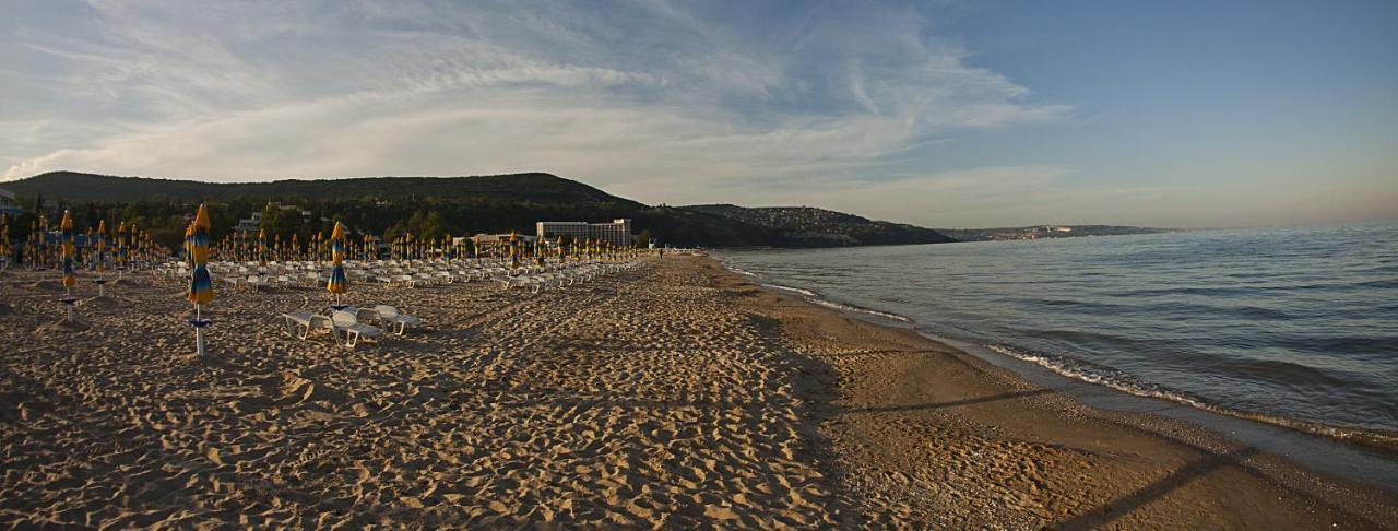 Hotel Oasis Albena Exterior foto